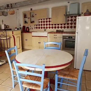  Hébergement de vacances La Petite Châtaigne De